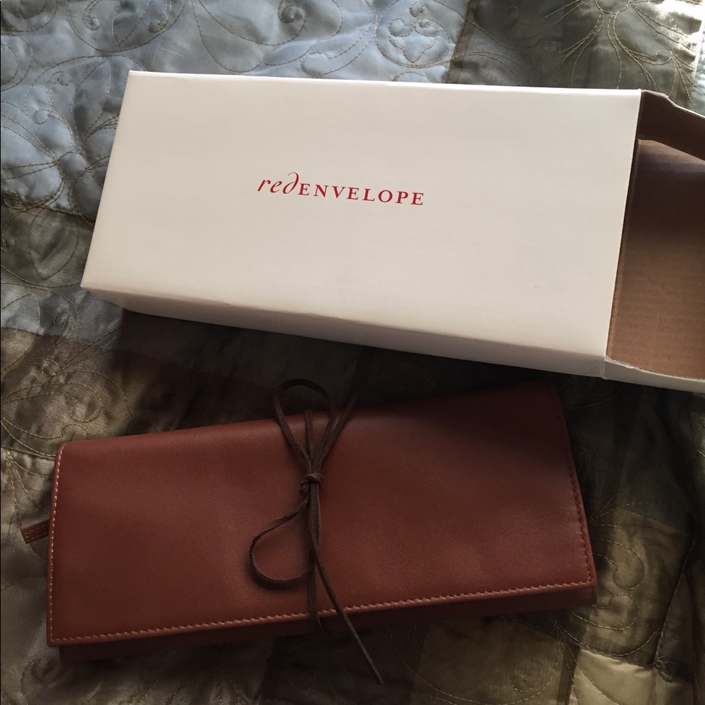 NIB Red Envelope Travel Jewelry Case